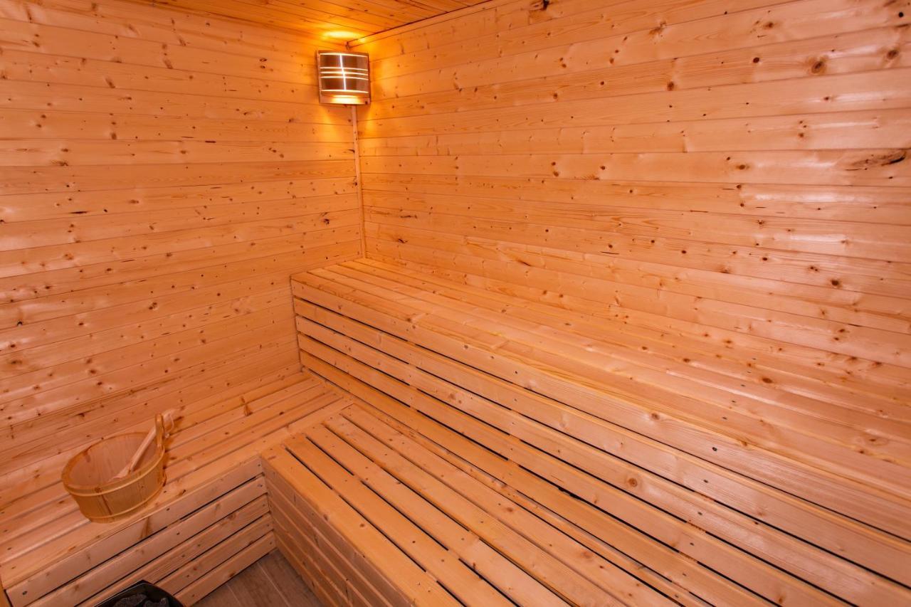 Casadrago , Sauna Si Ciubar Cu Apa Sarata *